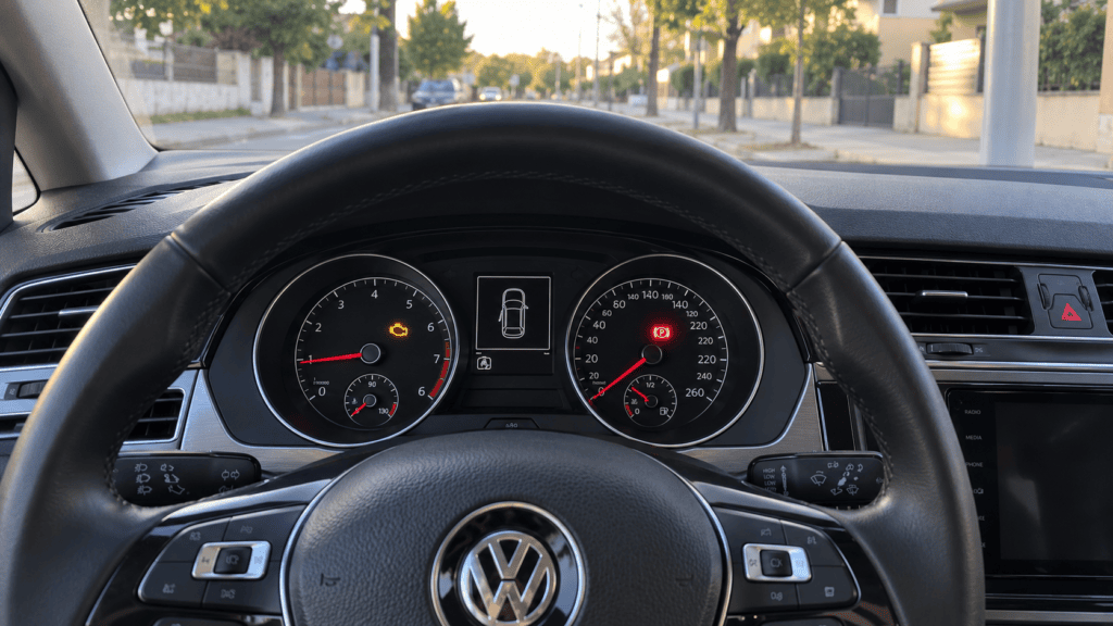 Testigos Volkswagen Touran encendidos en el cuadro de instrumentos